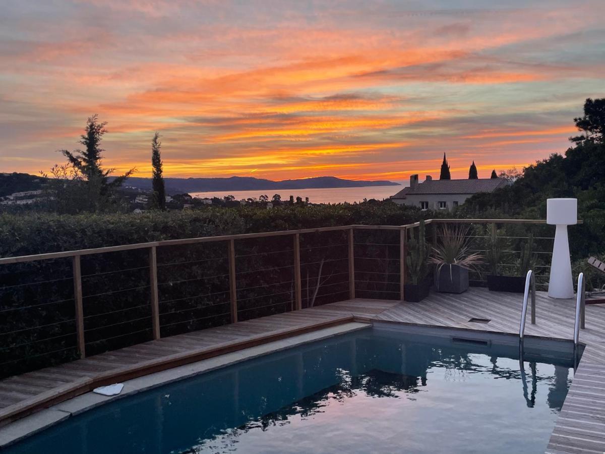 Villa Perla Saint-Tropez Cavalaire Sur Mer, 3-5 Chambres, Vue Mer, Piscine Chauffee Avril A Octobre Dış mekan fotoğraf